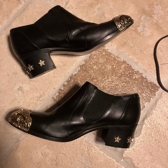 Chanel chunky heel booties, sheriff boots gold toe - Picture 8 of 11